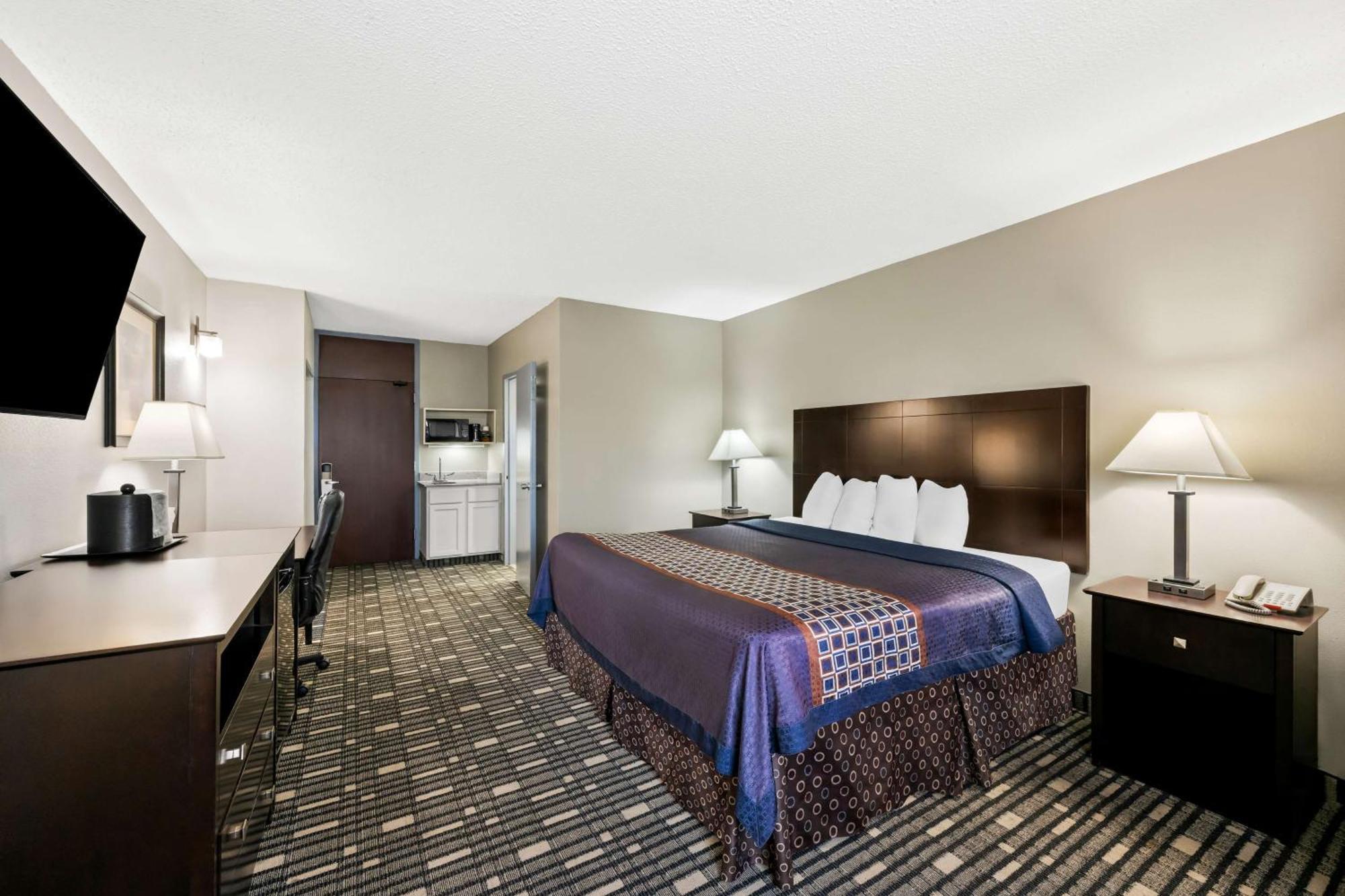 Surestay Plus Hotel By Best Western Lubbock Medical Center מראה חיצוני תמונה