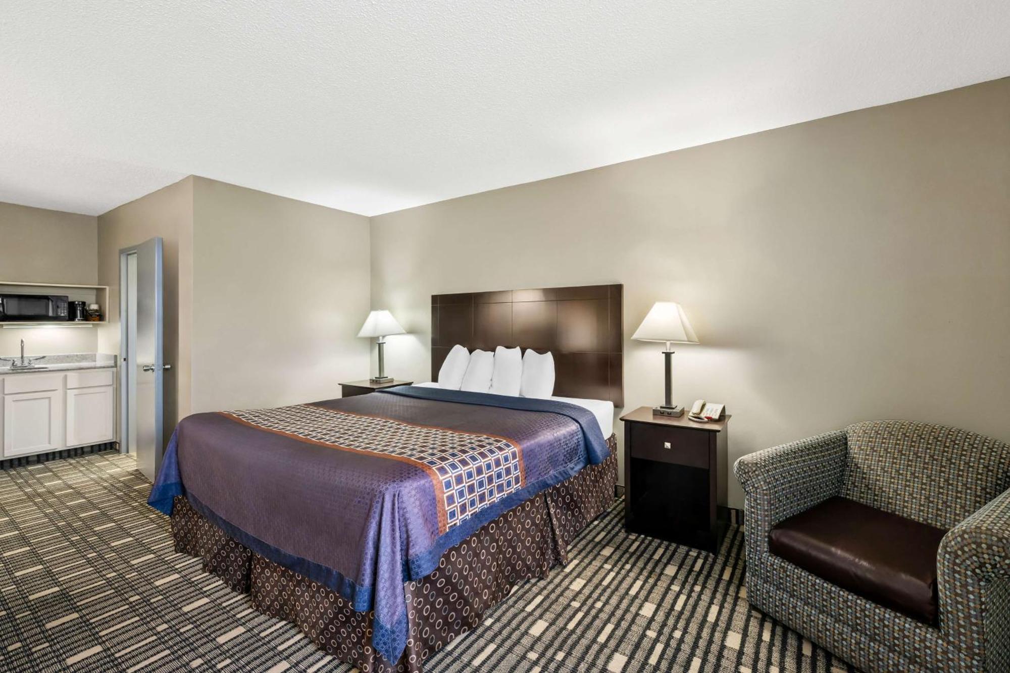 Surestay Plus Hotel By Best Western Lubbock Medical Center מראה חיצוני תמונה