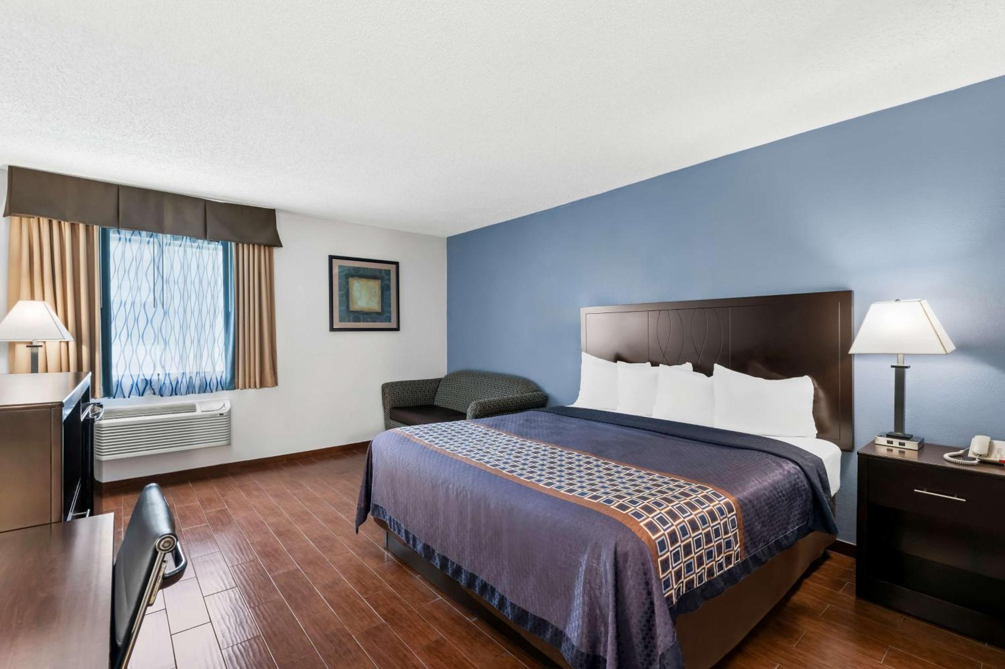 Surestay Plus Hotel By Best Western Lubbock Medical Center מראה חיצוני תמונה