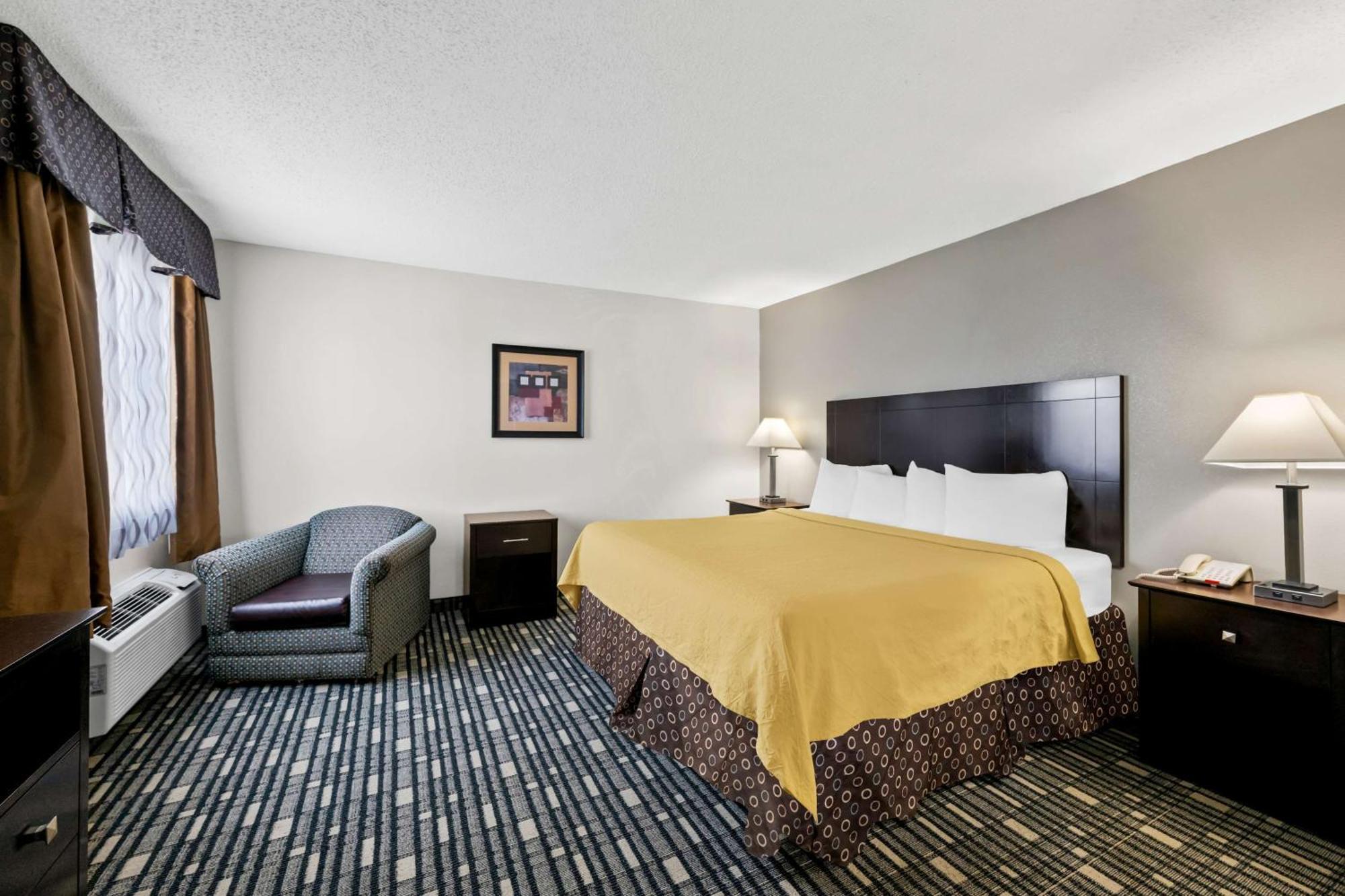 Surestay Plus Hotel By Best Western Lubbock Medical Center מראה חיצוני תמונה