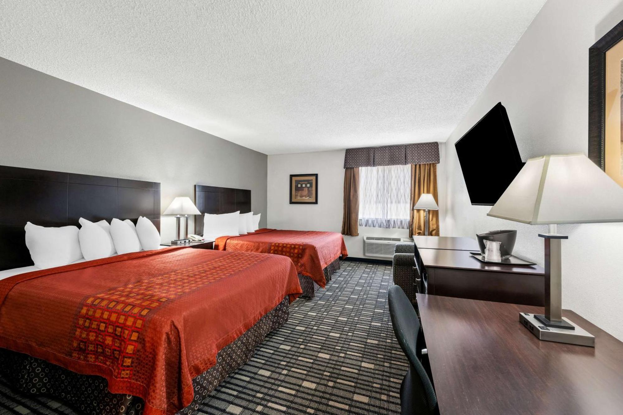 Surestay Plus Hotel By Best Western Lubbock Medical Center מראה חיצוני תמונה