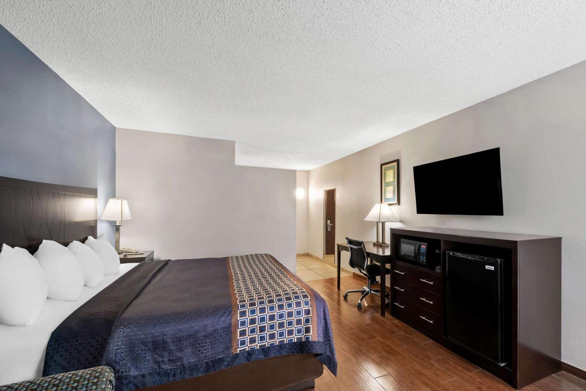 Surestay Plus Hotel By Best Western Lubbock Medical Center מראה חיצוני תמונה