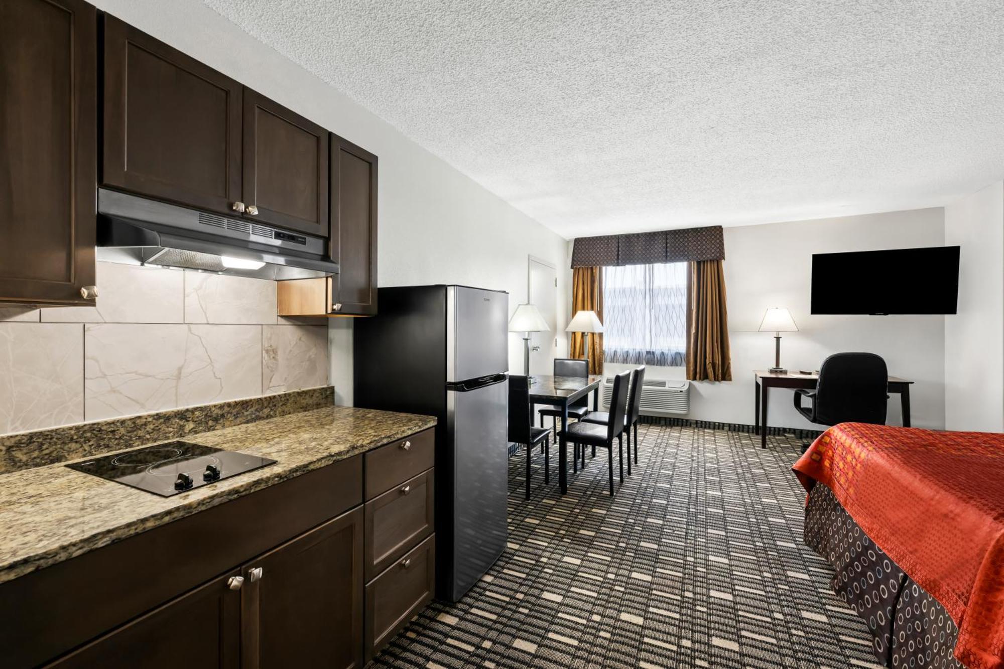 Surestay Plus Hotel By Best Western Lubbock Medical Center מראה חיצוני תמונה