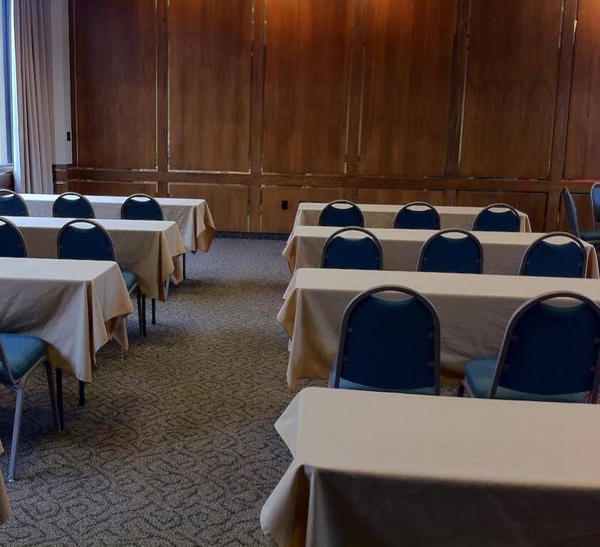 Surestay Plus Hotel By Best Western Lubbock Medical Center מראה חיצוני תמונה