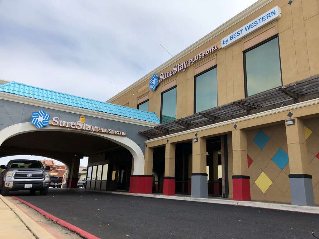 Surestay Plus Hotel By Best Western Lubbock Medical Center מראה חיצוני תמונה