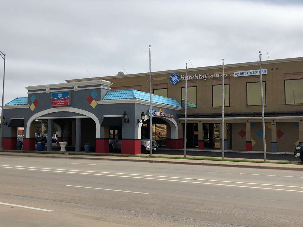 Surestay Plus Hotel By Best Western Lubbock Medical Center מראה חיצוני תמונה